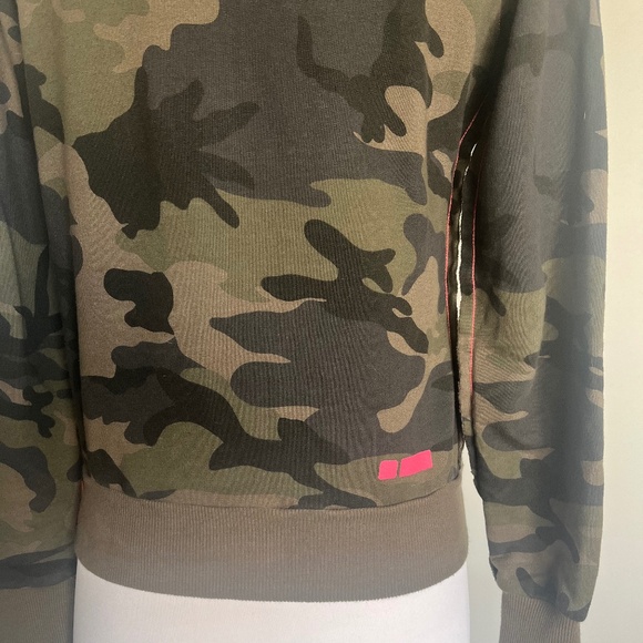 Freddy Camouflage Green Casual Pink Stitching Detail Sweatshirt Top Sweater 4 S - Picture 7 of 15